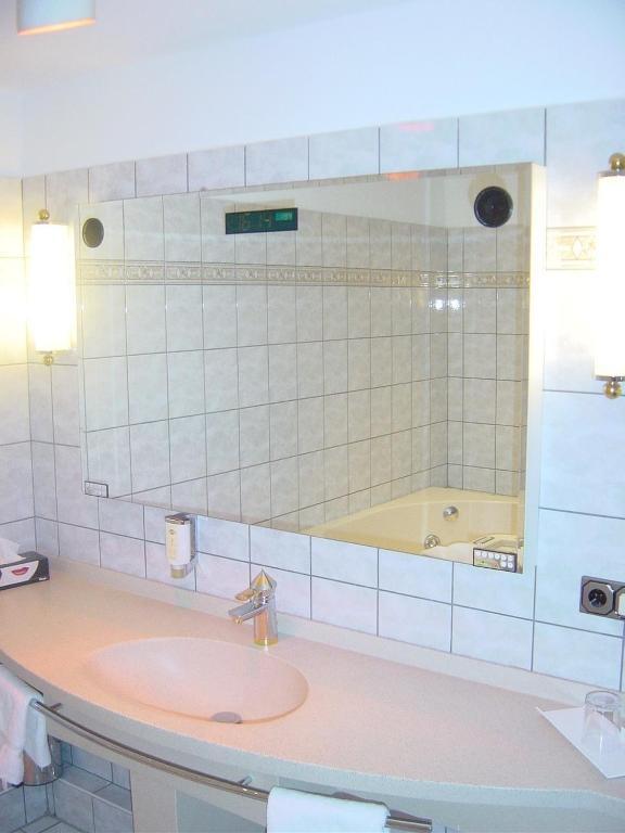 Hotel La Vigie & Ristorante Belvedere Duisburg Eksteriør bilde
